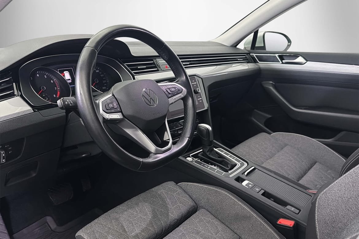 Volkswagen Passat 2023, bild 4/10
