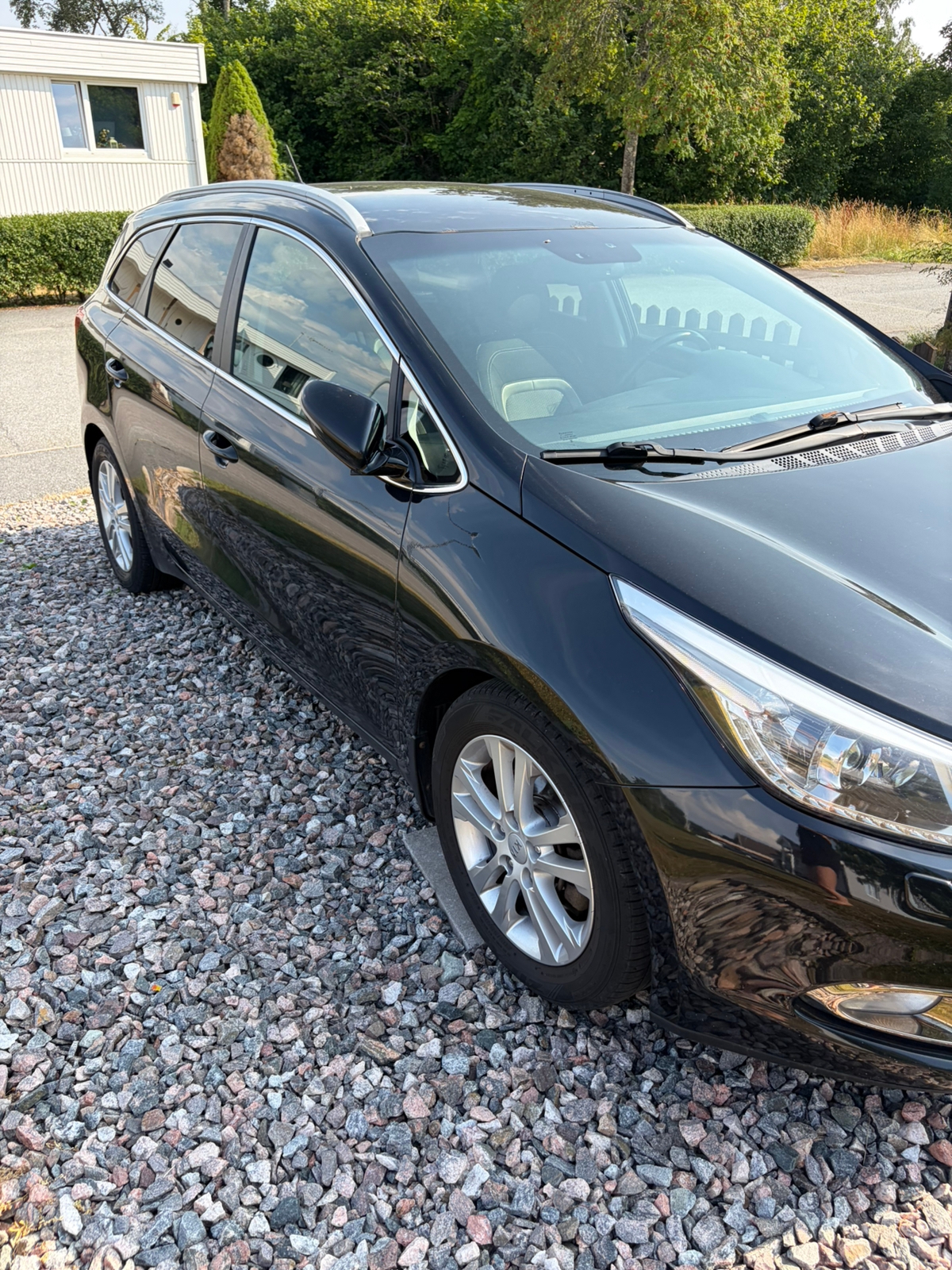 Kia Ceed _sw 1.6 CRDi Manuell 2013, bild 4/5