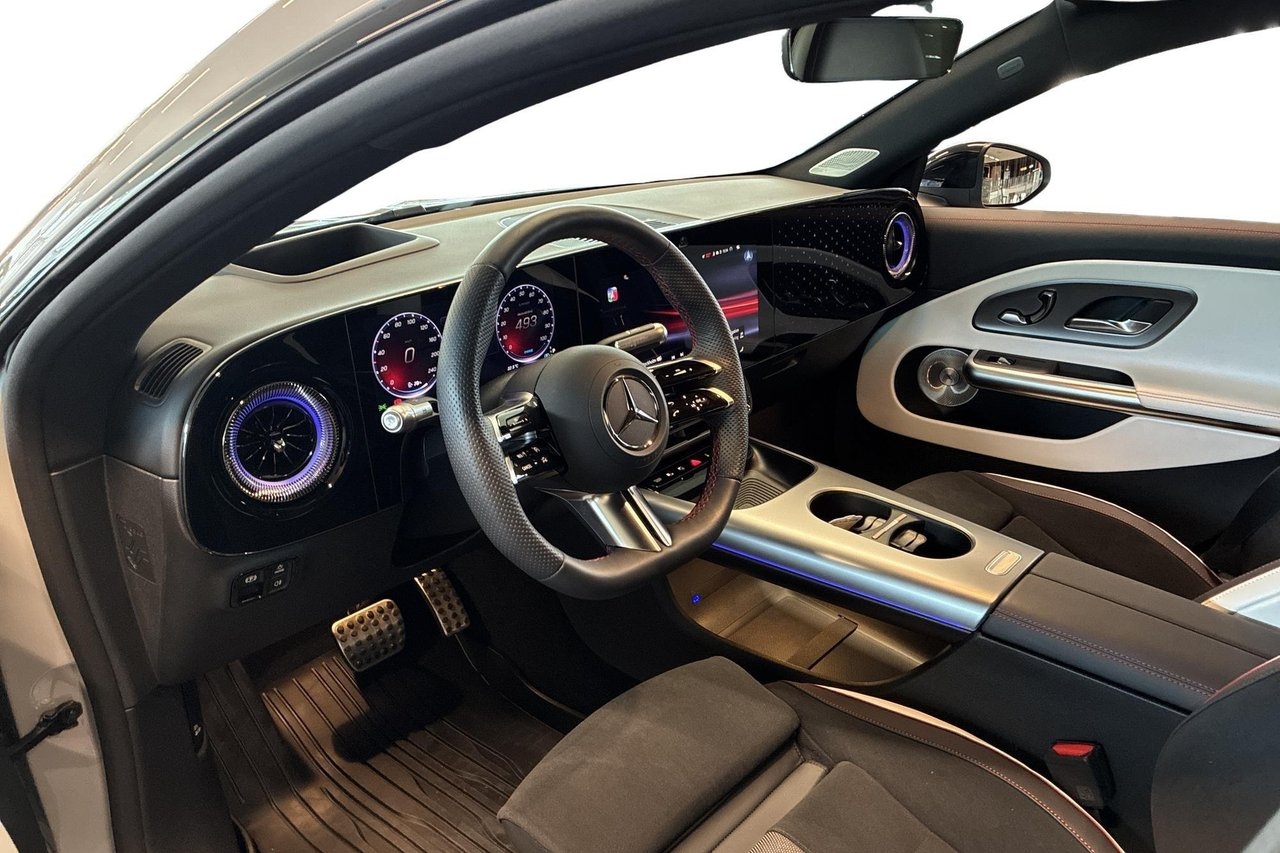 Mercedes-Benz CLA 250+ AMG Drag 2025, bild 7/10
