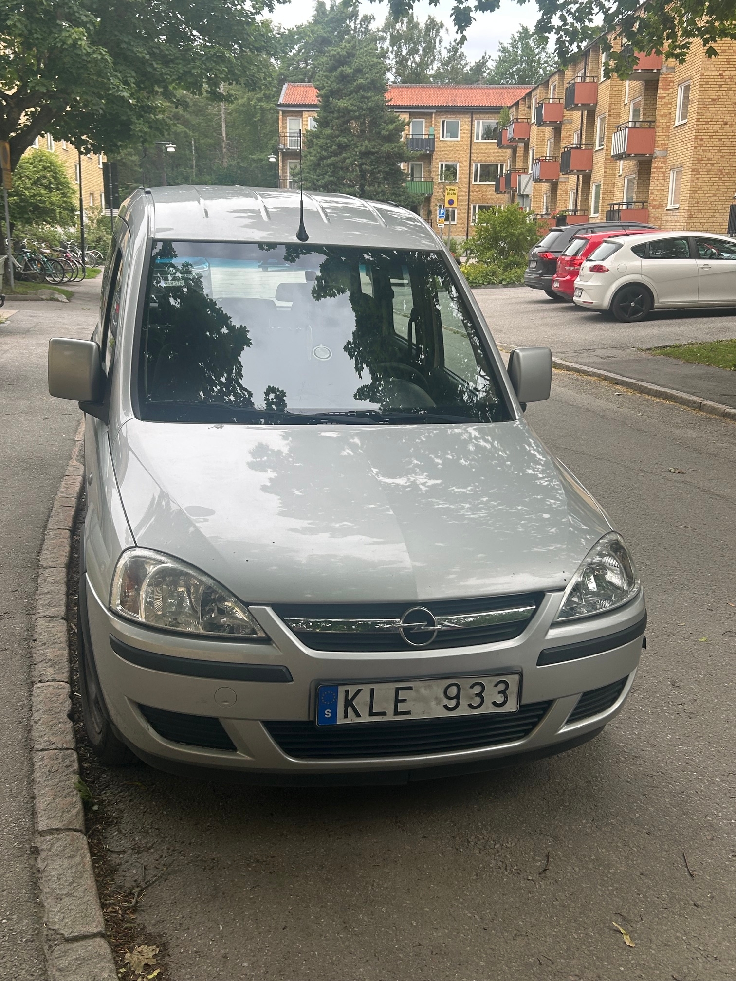 Opel Combo 1.6 CNG ecoFLEX Manuell 2008, bild 2/10