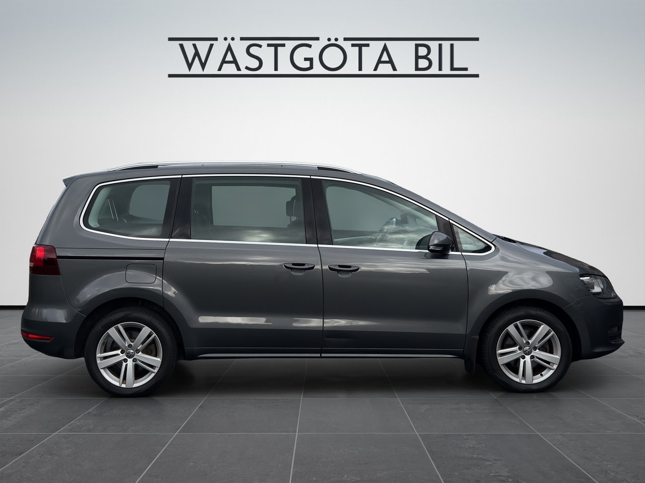 Volkswagen Sharan 2017, kuva 7/10