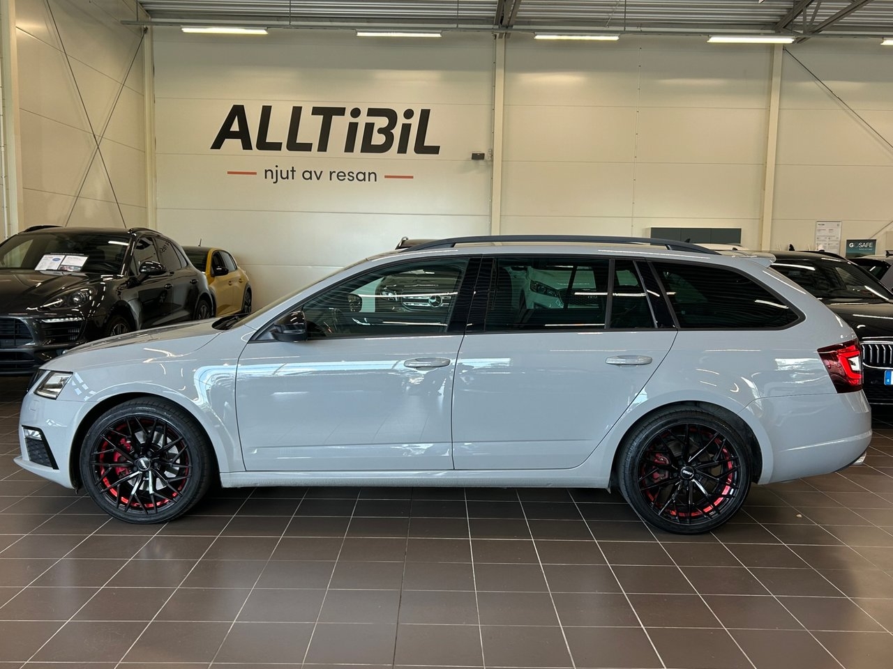 Skoda Octavia RS 2.0 TDI AUT 4x4 RS 2019, bild 4/10