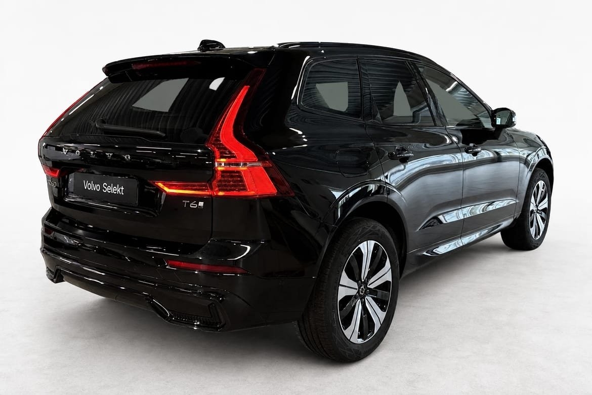 Volvo XC60 T6 Plus Dark Edition 2025, photo 4/10