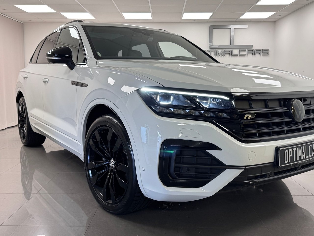 Volkswagen Touareg 2021, bild 2/10