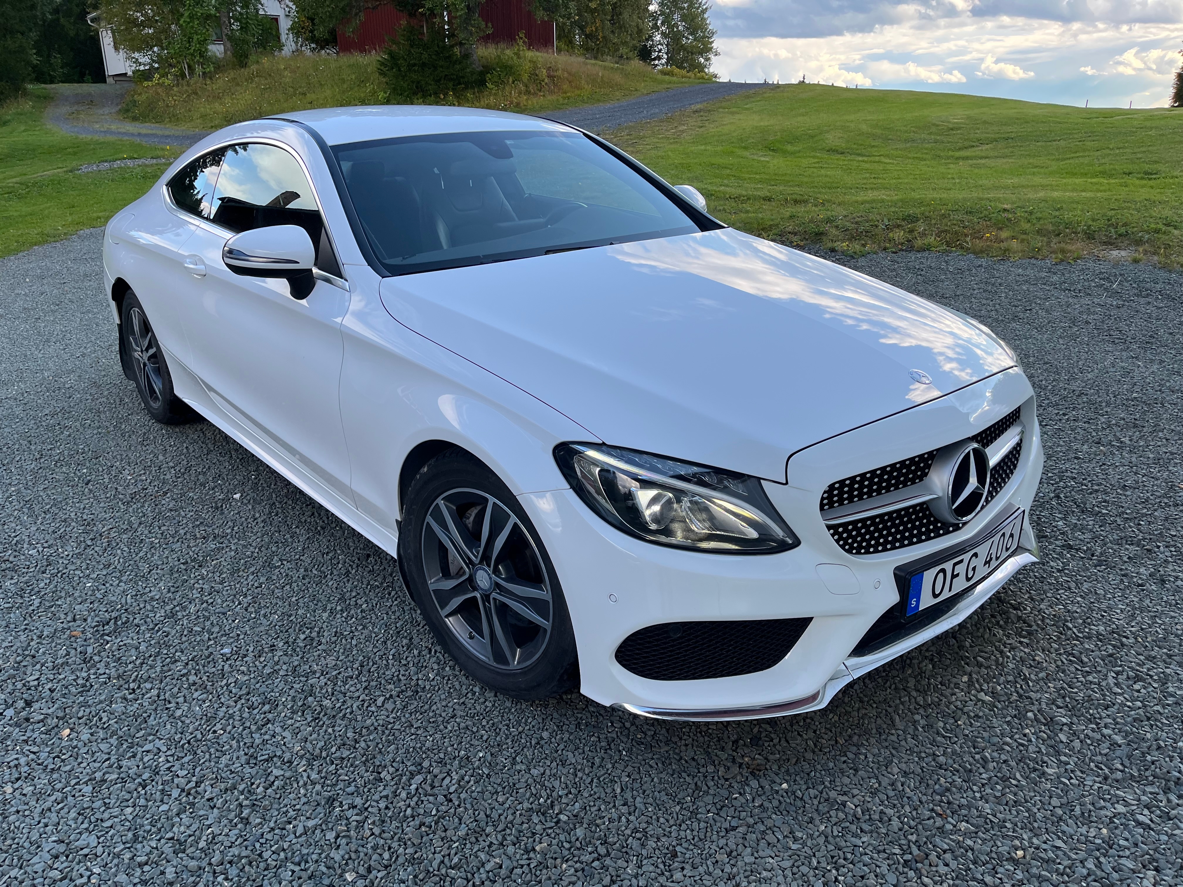 Mercedes-Benz C 220 d Coupé 9G-Tronic 2016, bild 2/5