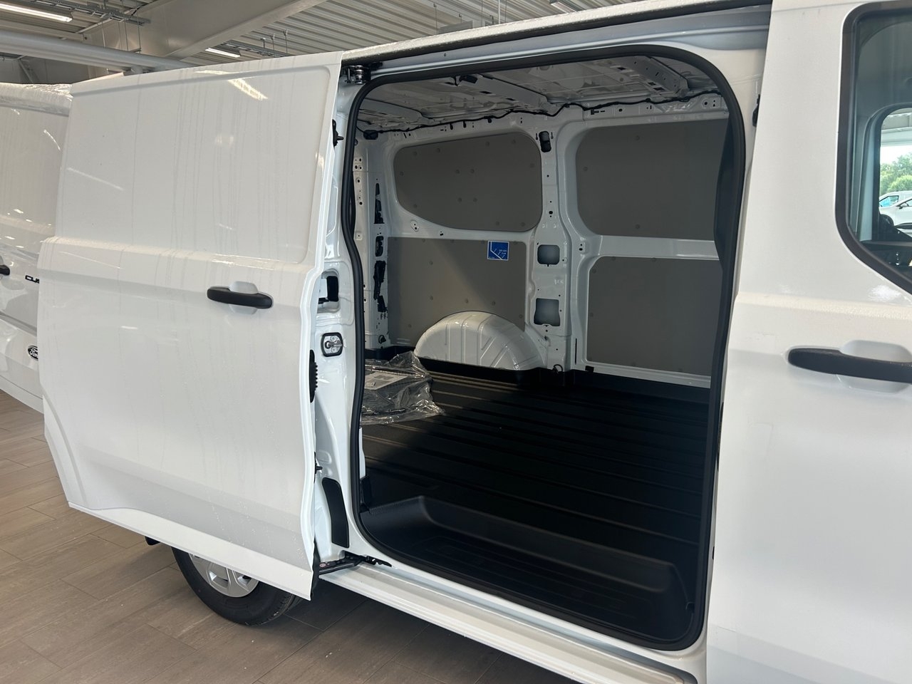 Ford Transit Custom 2027, bild 7/13