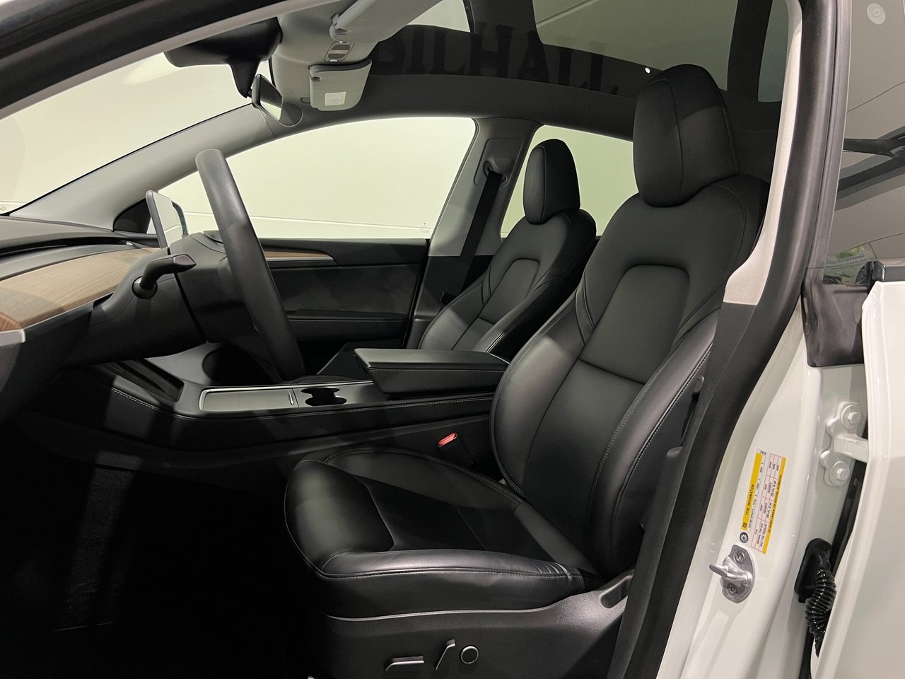 Tesla Model Y 2024, bild 7/10