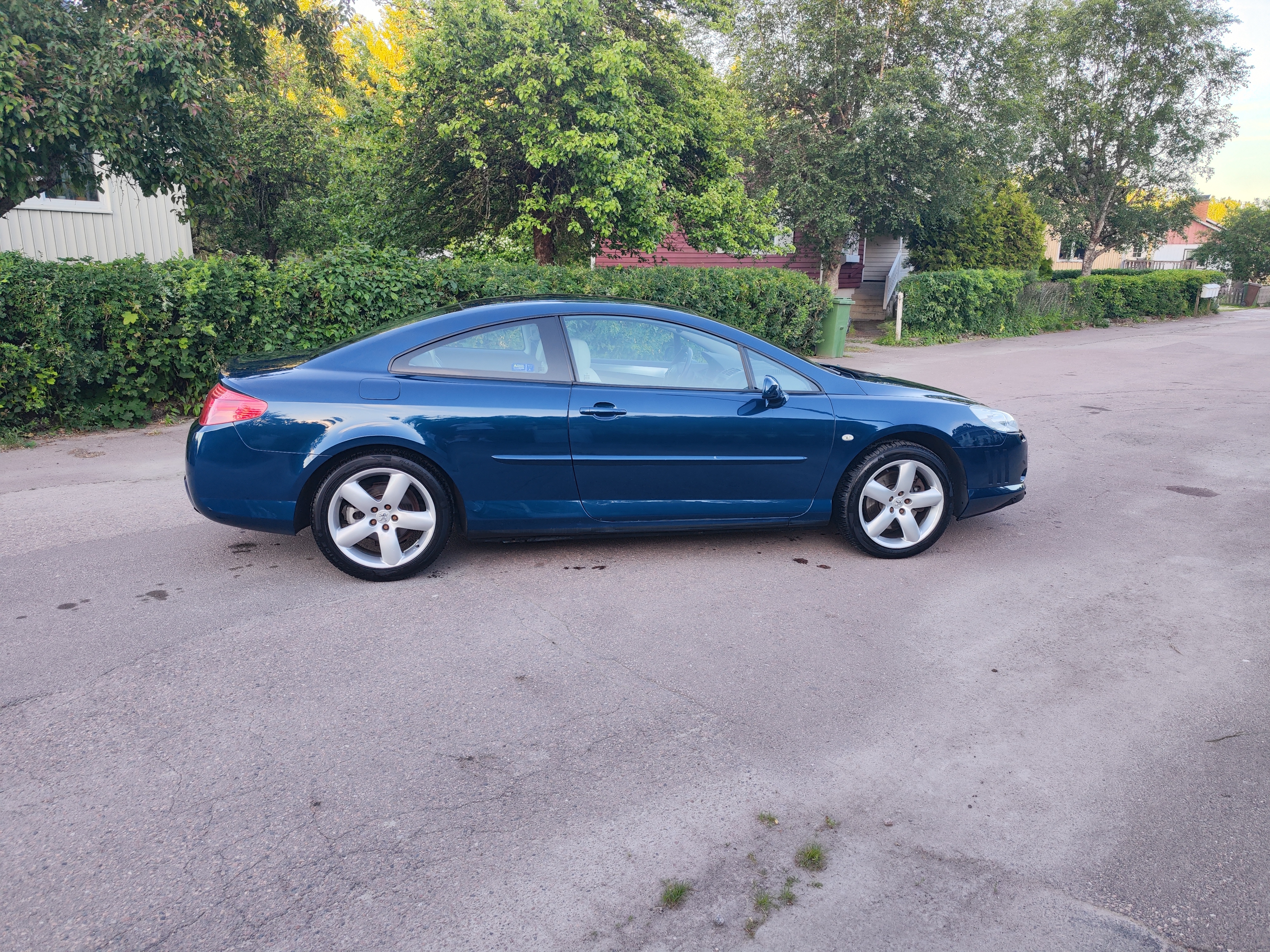Peugeot 407
