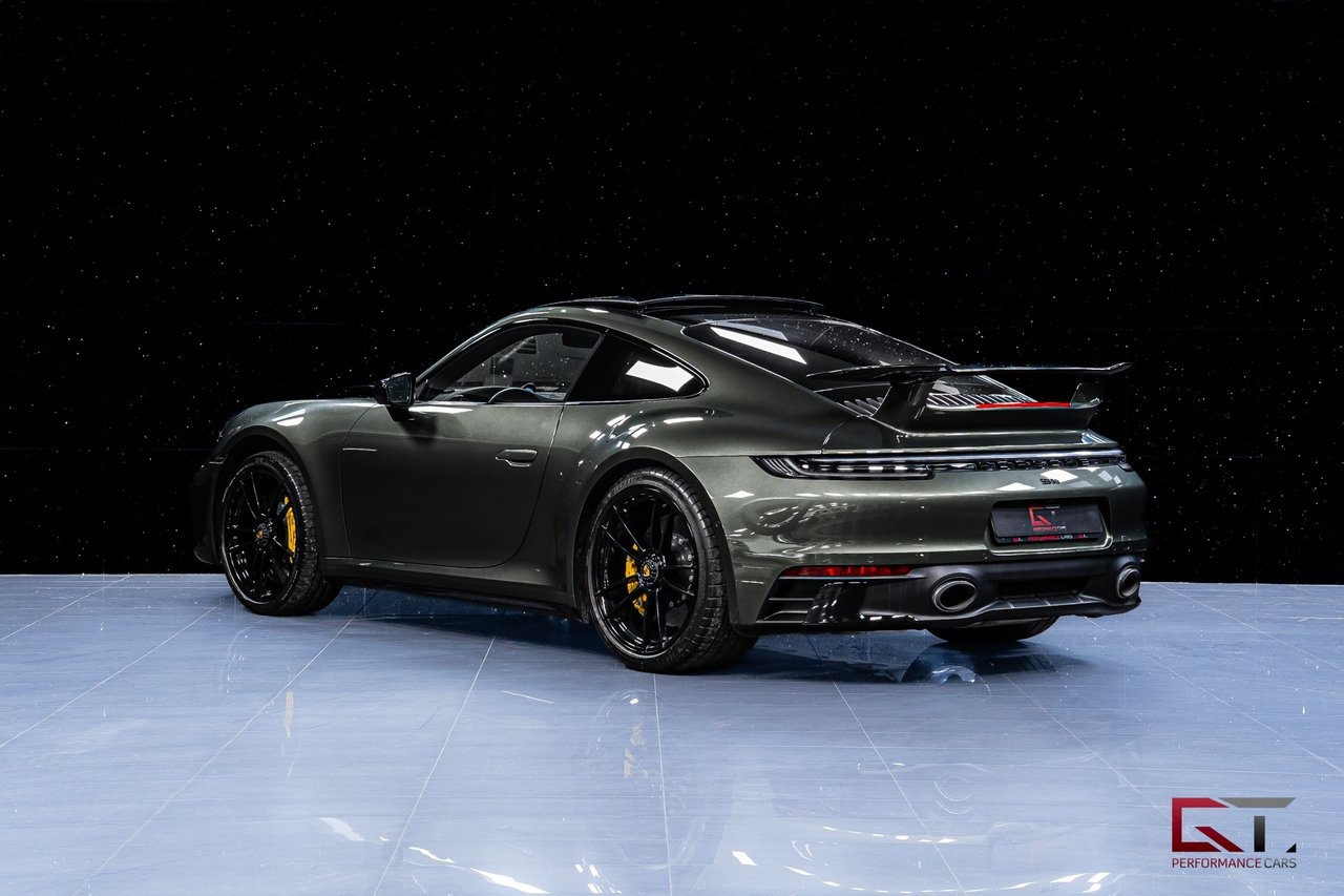 Porsche 911 2024, photo 7/24