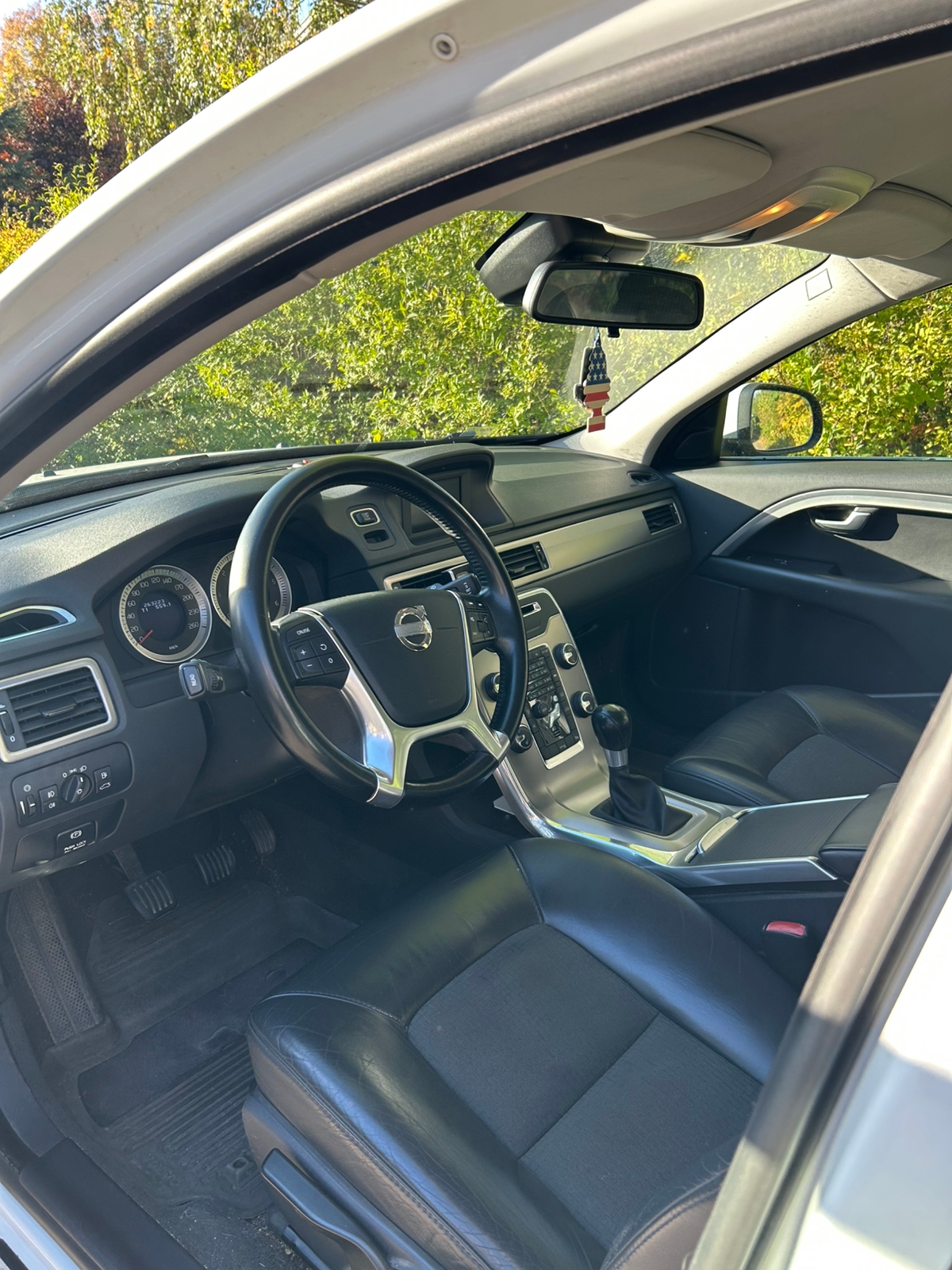 Volvo V70 2012, kuva 6/9