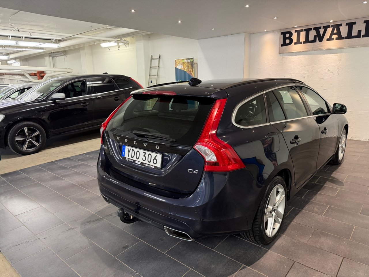 Volvo V60 D4 Momentum Euro 6 2017, bild 5/10