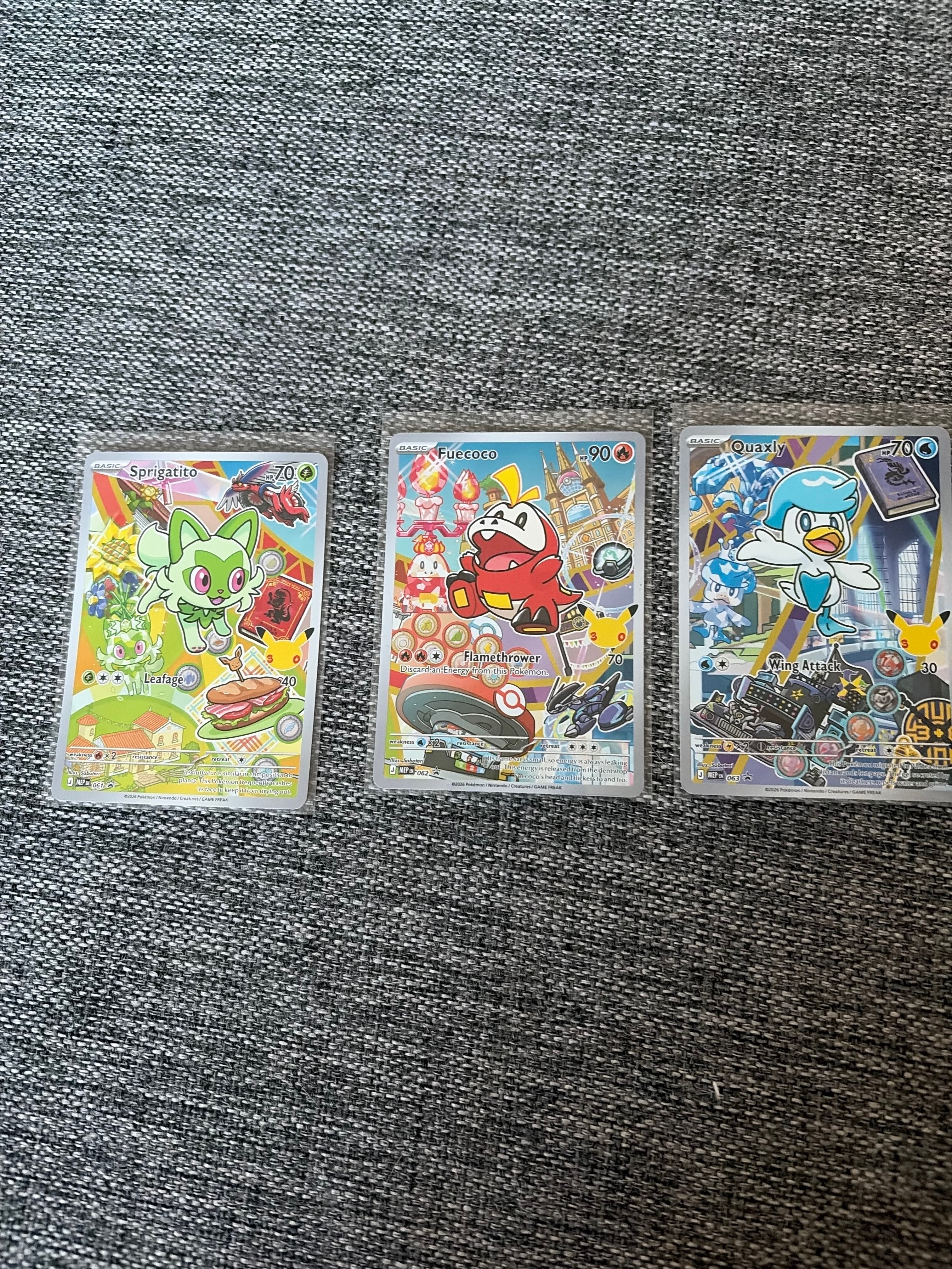 Pokemon samlarkort set med 3 kort