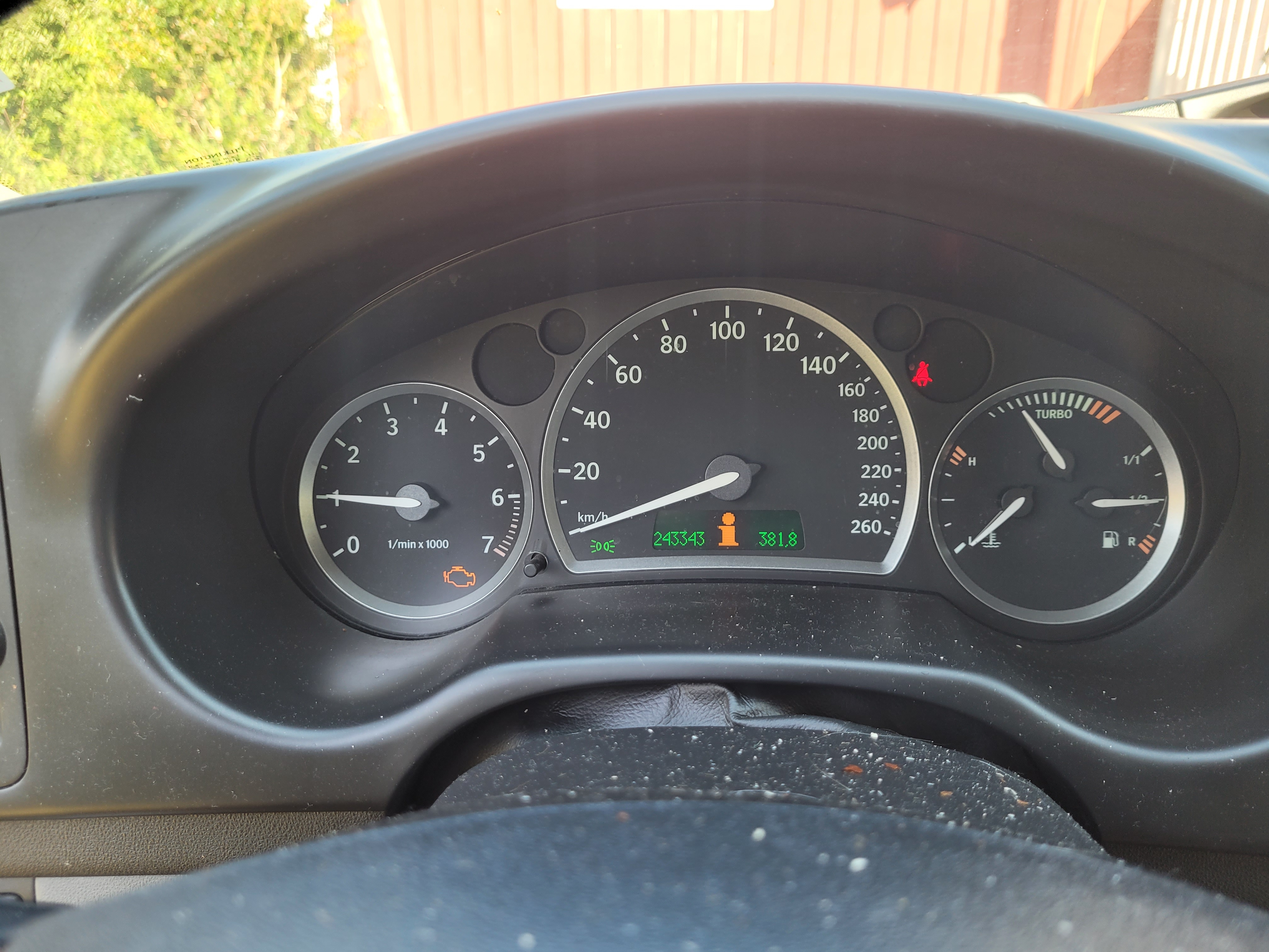 Saab 9-3 SportSedan 2.0 T Manuell 2003, bild 2/4
