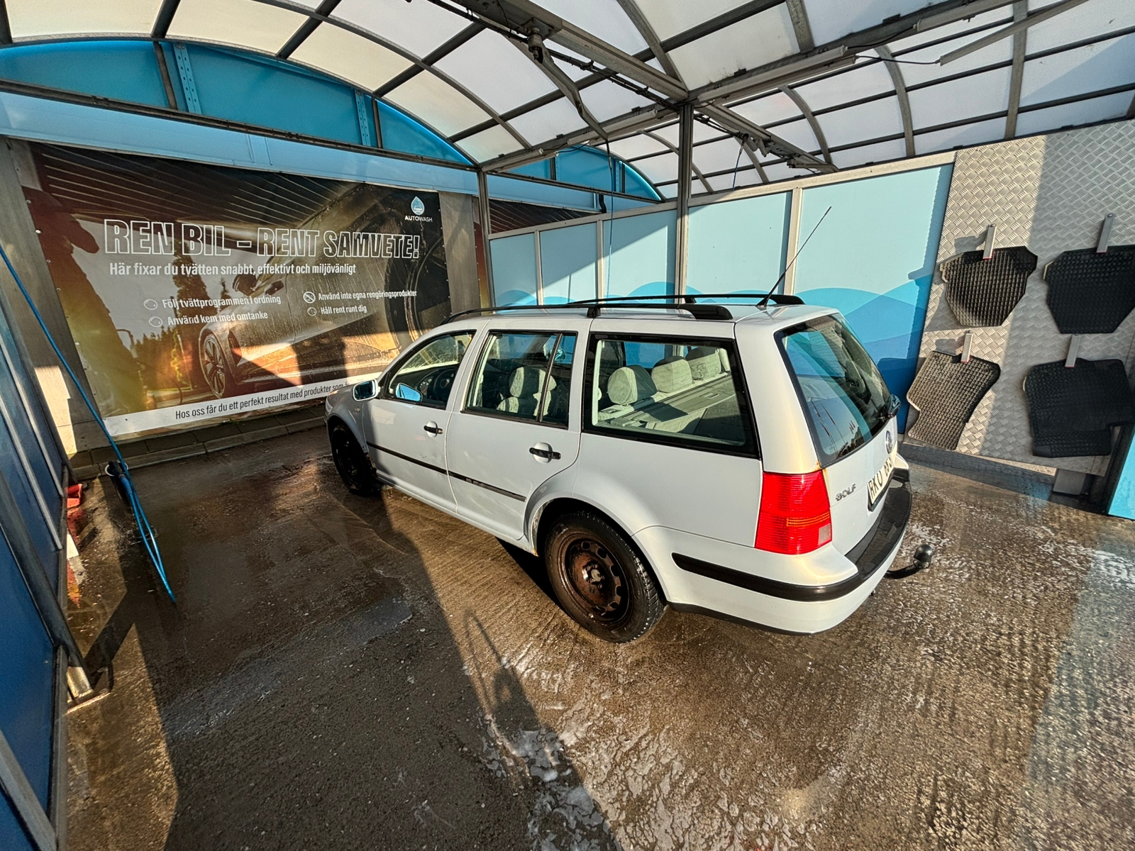 Volkswagen Golf IV Variant 2.0 Manuell 2000, bild 6/6