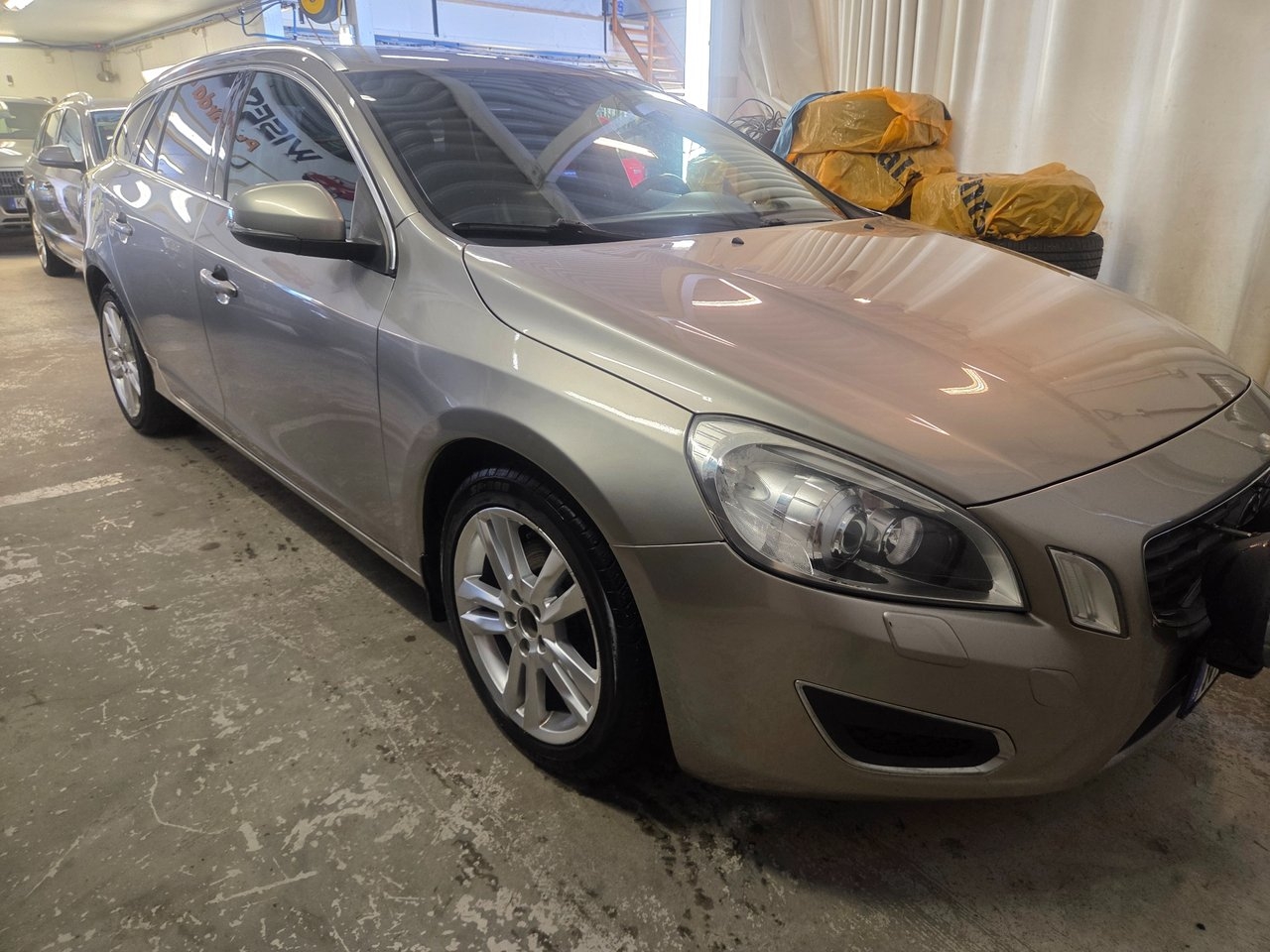 Volvo V60 DRIVe Summum Euro 5 Nyservad 2012, bild 4/10