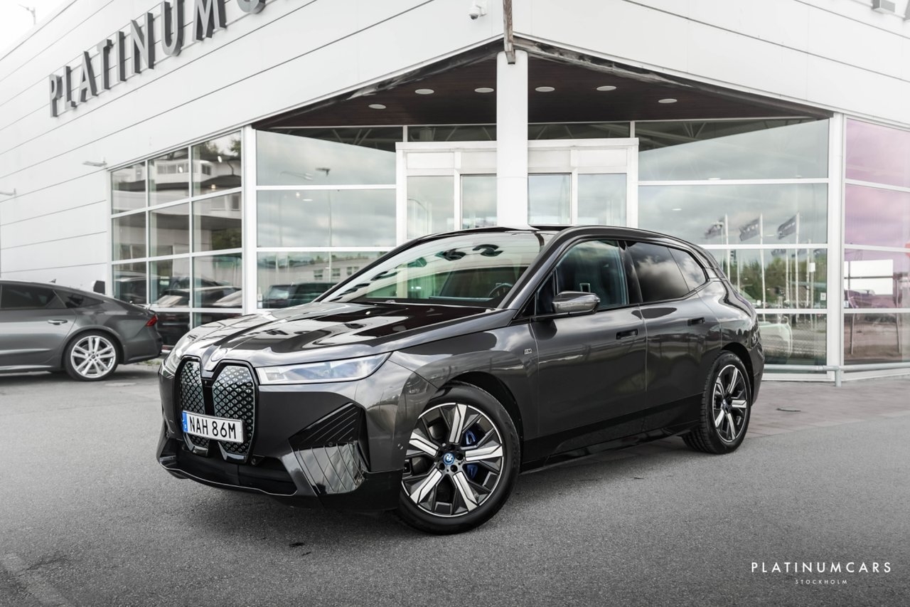 BMW iX