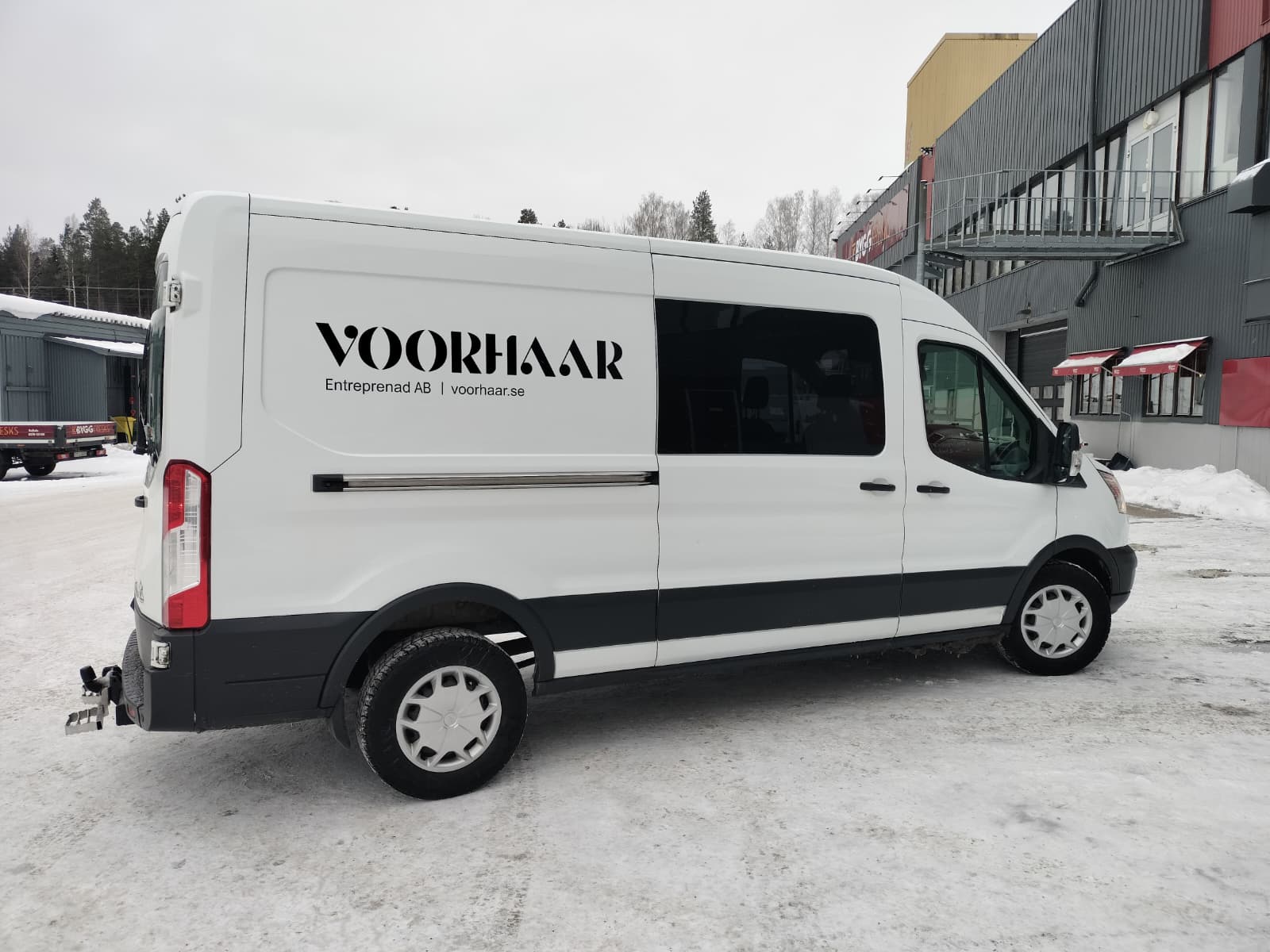 Ford Transit 350 2.0 TDCi AWD Manuell 2017, bild 2/6