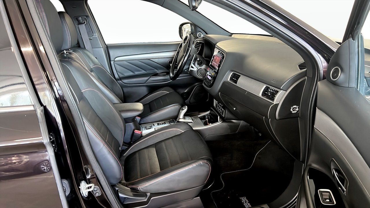 Mitsubishi Outlander 2018, bild 3/10