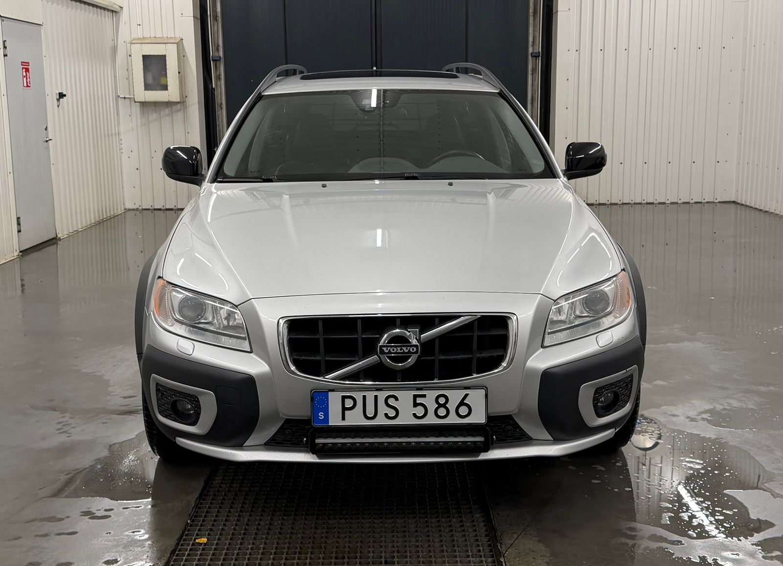 Volvo XC70 D4 AWD Geartronic 2013, kuva 2/10