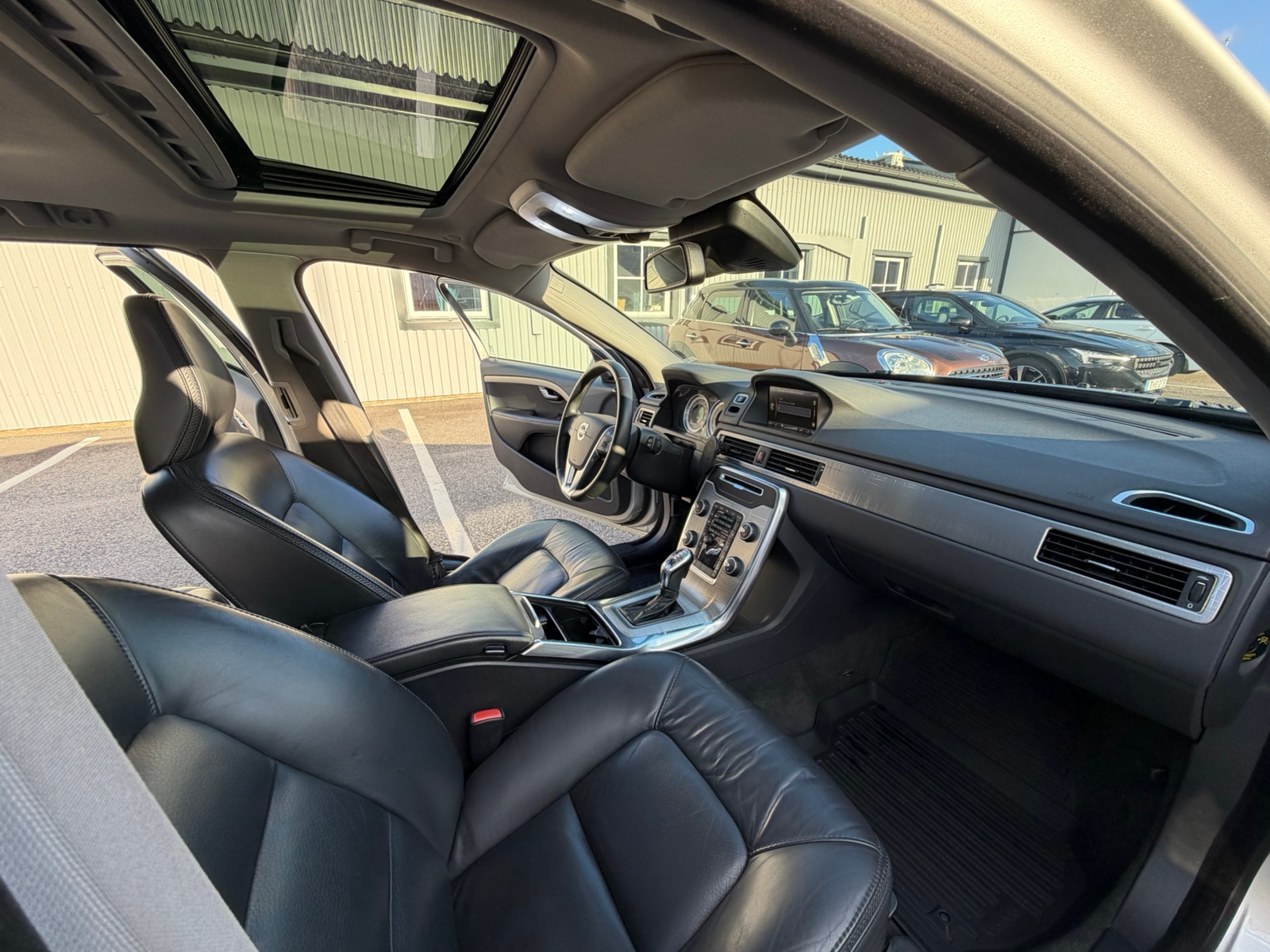 Volvo XC70 D4 AWD Geartronic 2013, kuva 7/10