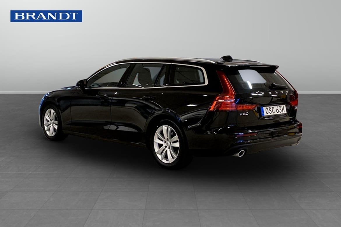 Volvo V60 2021, photo 3/10