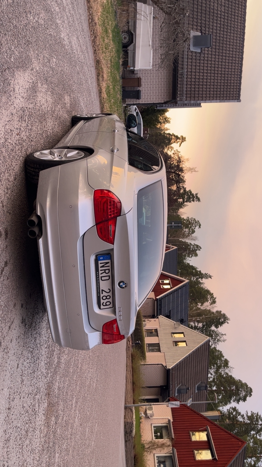 BMW 325 i Sedan Manuell 2009, bild 4/6