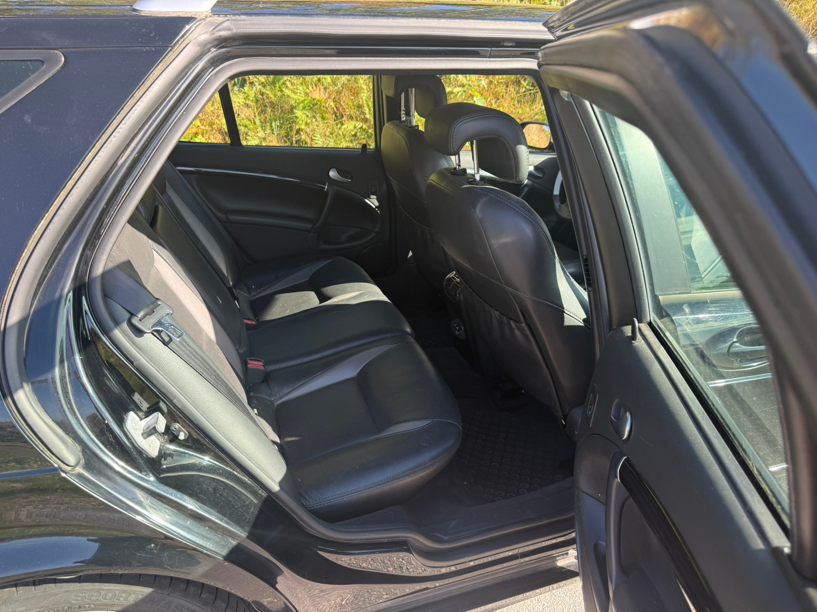 Saab 9-5 2009, kuva 7/9