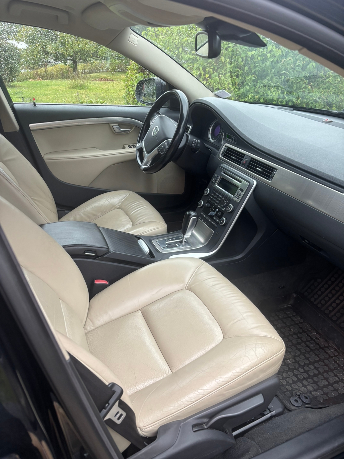 Volvo V70 D3 Geartronic 2011, bild 2/3