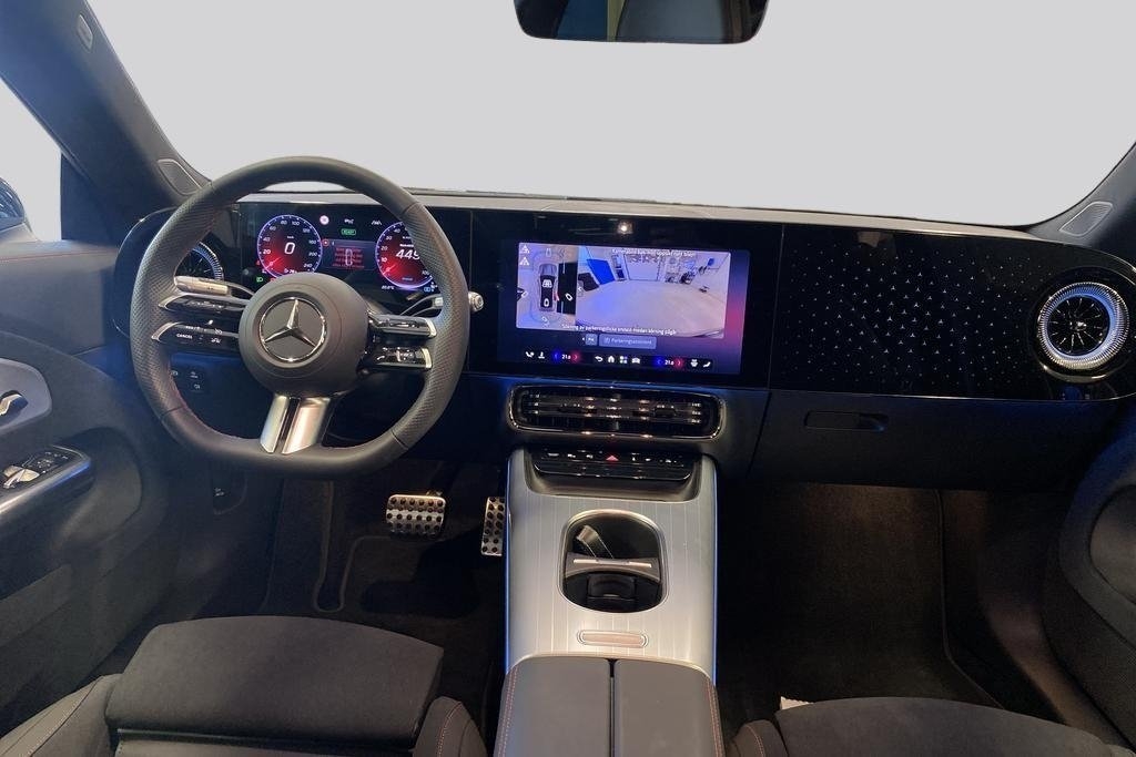 Mercedes-Benz CLA 2025, photo 7/10