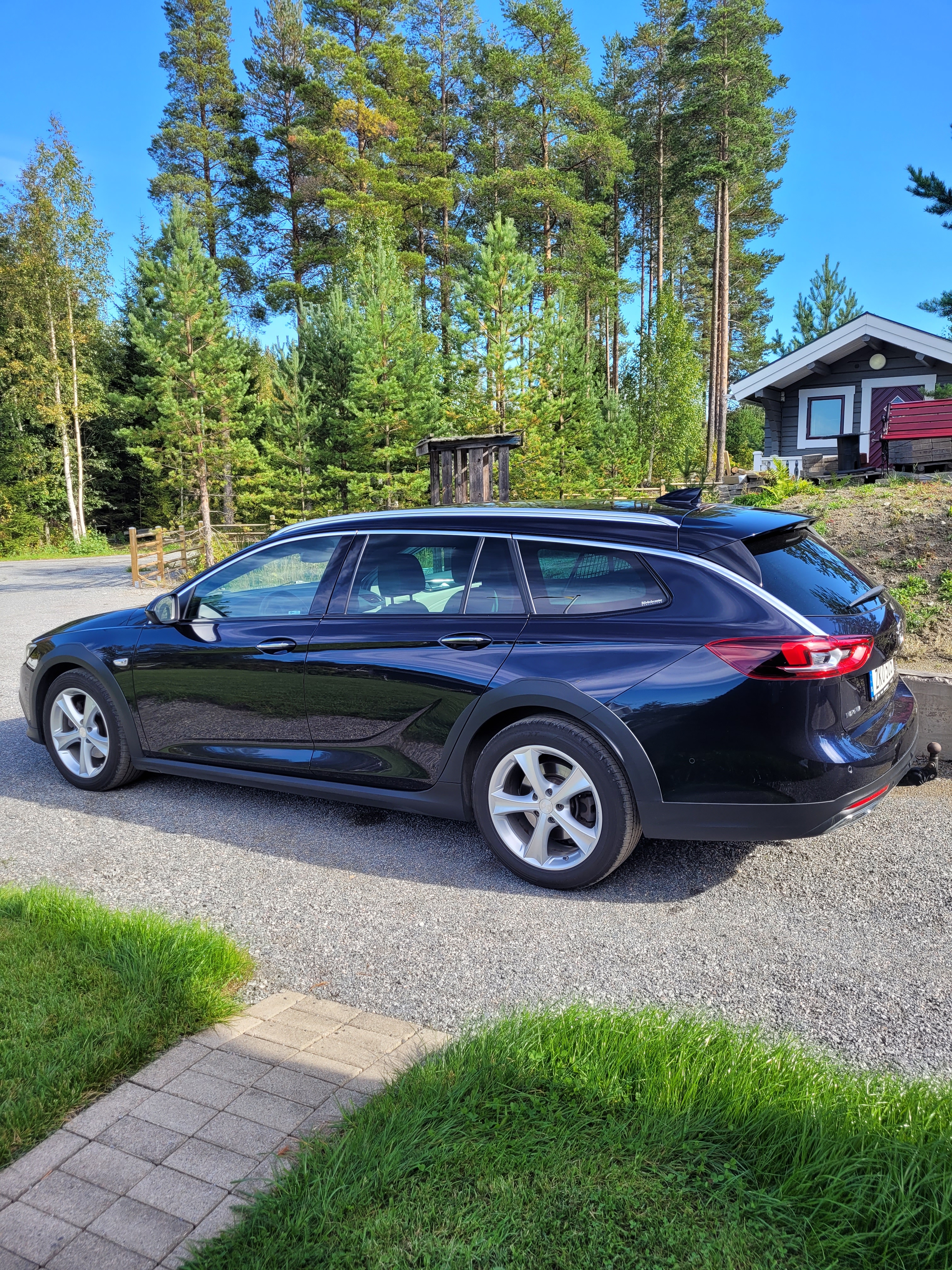 Opel Insignia 2.0 CDTI 4x4 Automatisk 2018, bild 2/9