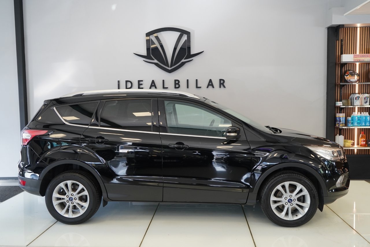 Ford Kuga 1.5 EcoBoost Titanium Euro 6 2018, photo 3/13