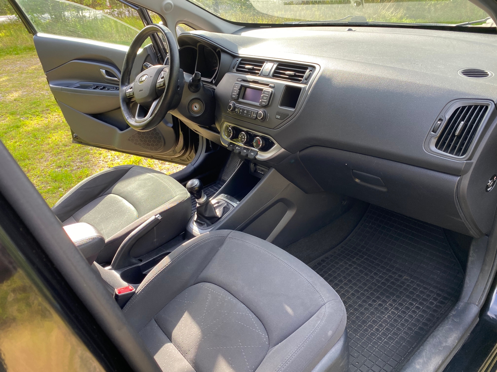 Kia Rio 5-dörrar 1.2 CVVT Manuell 2013, photo 7/8
