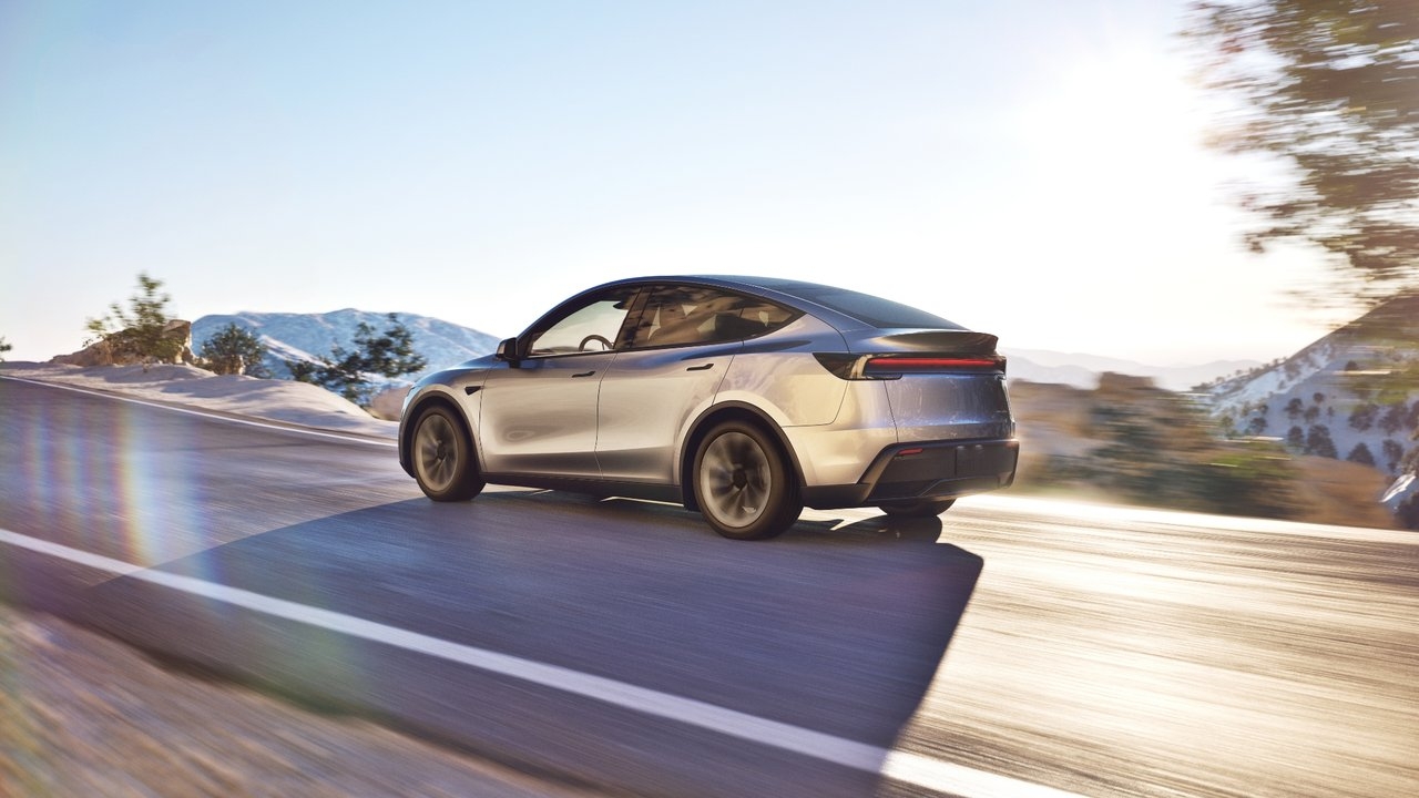 Tesla Model Y Premium Long Range 4WD 2026, bild 3/5