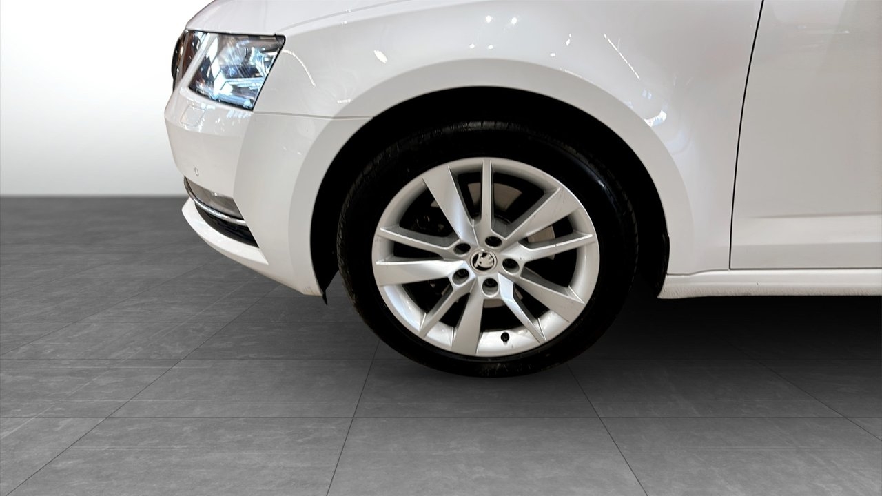 Skoda Octavia COMBI STYLE TSI 190 DSG 2019, bild 6/10