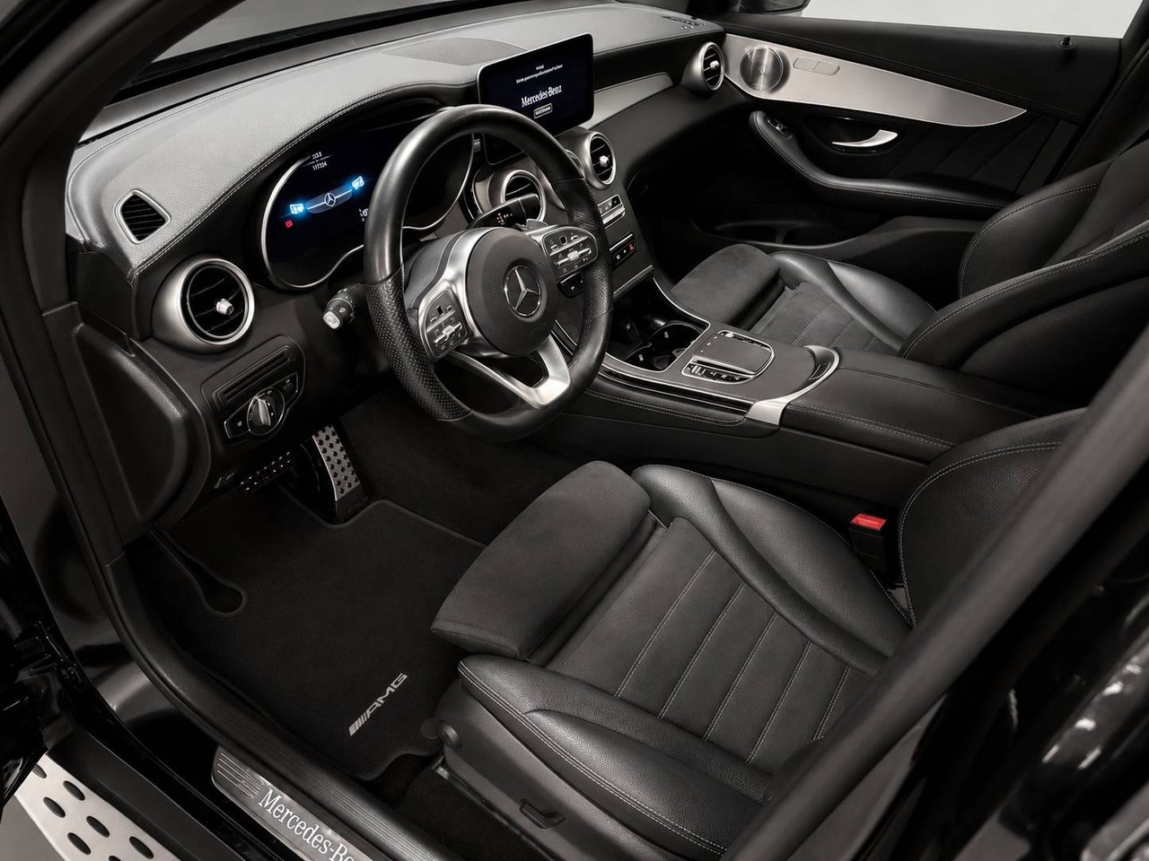 Mercedes-Benz GLC 2020, photo 6/10