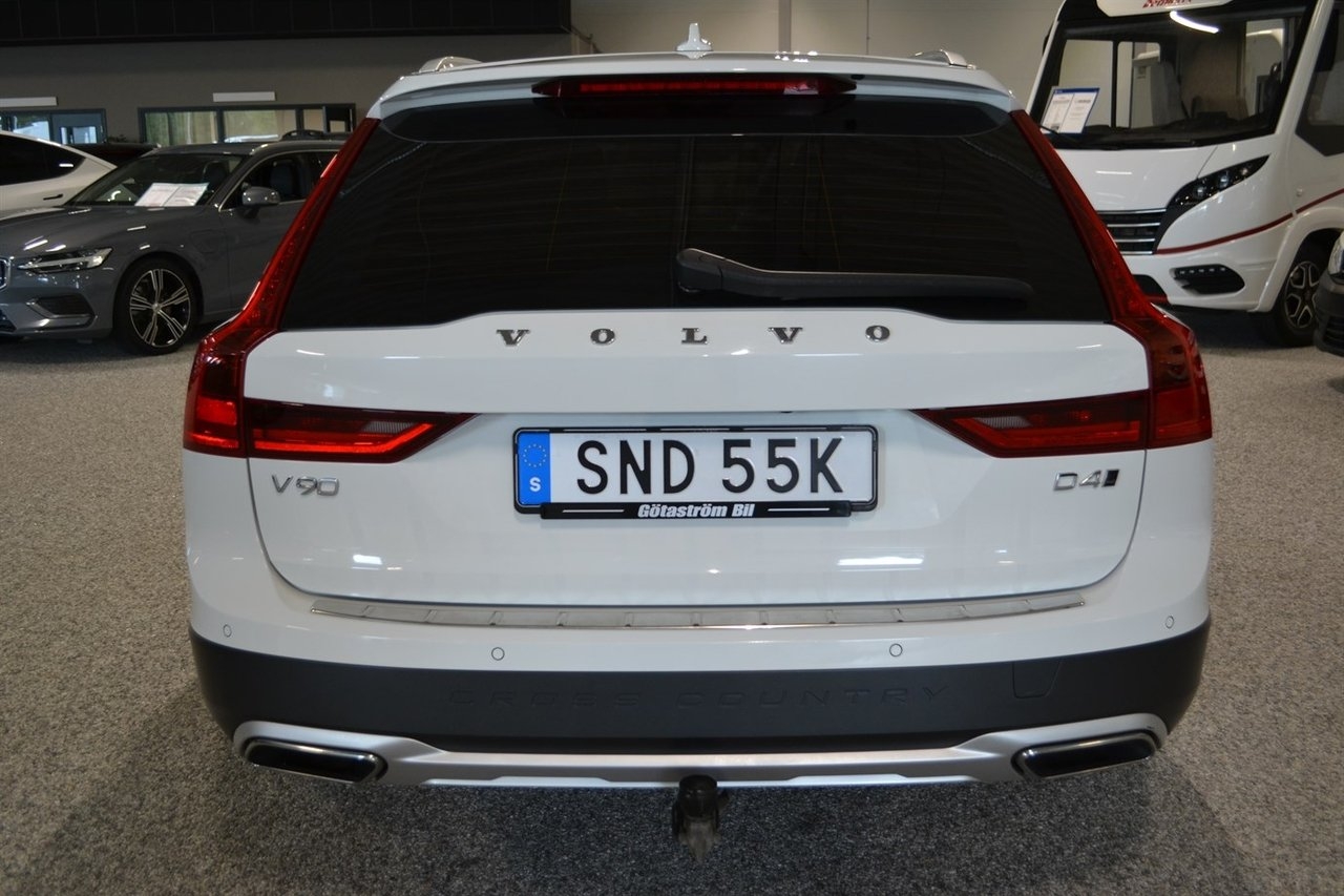 Volvo V90 Cross Country 2020, kuva 3/10