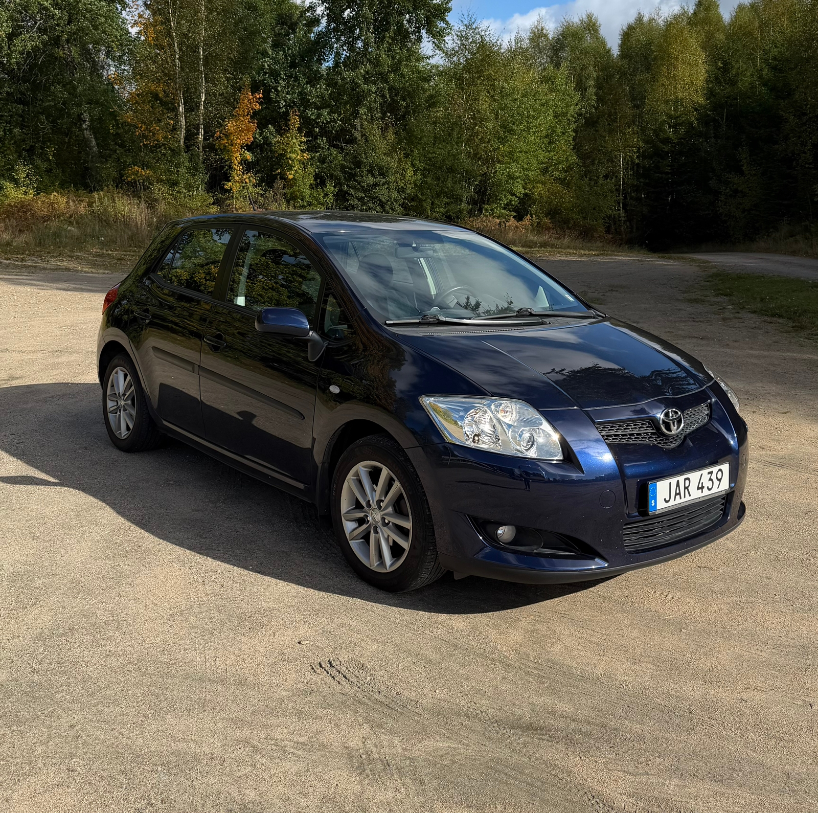 Toyota Auris 2009, kuva 2/8