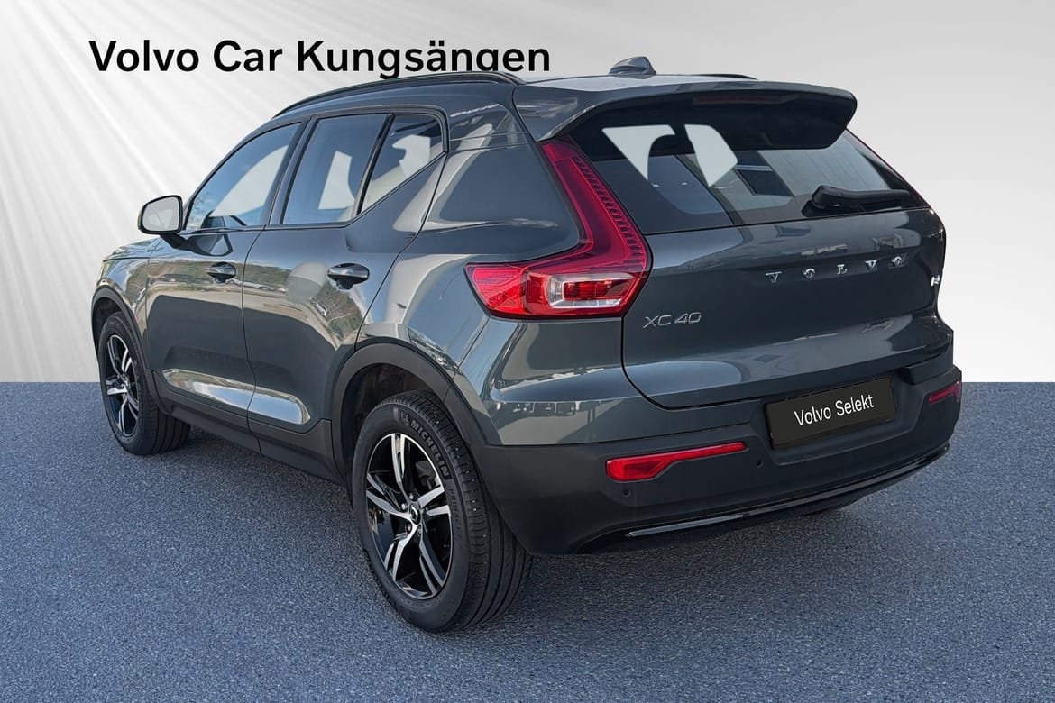 Volvo XC40 B4 FWD Bensin Plus Dark 2026, kuva 4/28