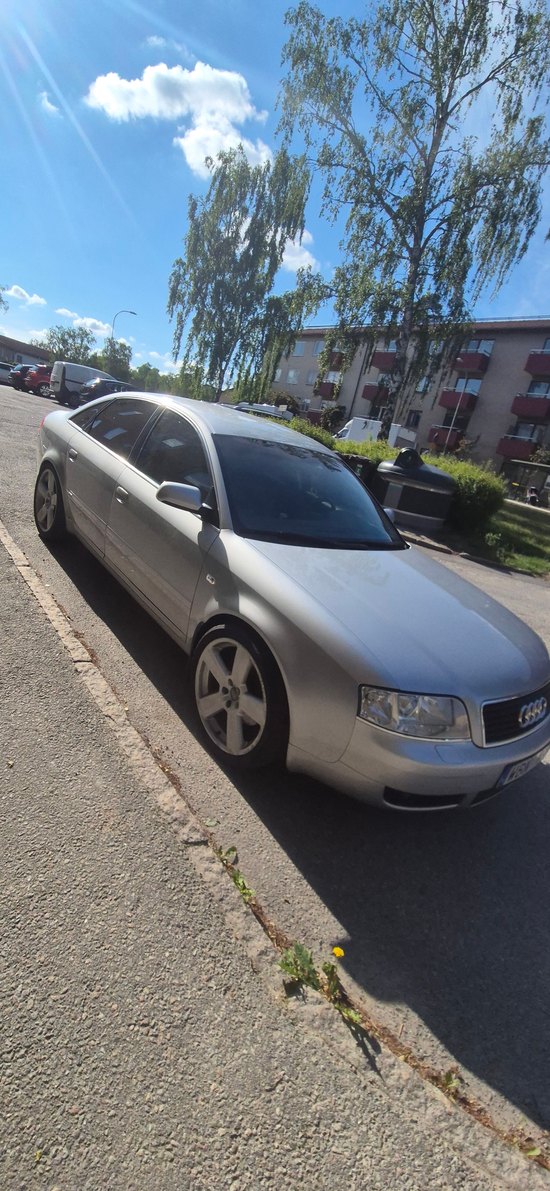 Audi A6 Sedan 2.4 V6 Manuell 2004, bild 4/10