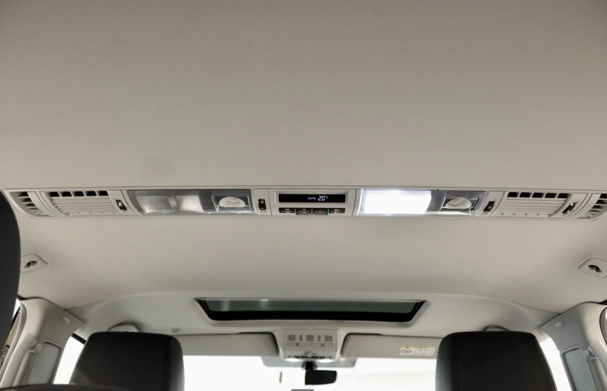 Volkswagen Multivan 2016, kuva 7/7