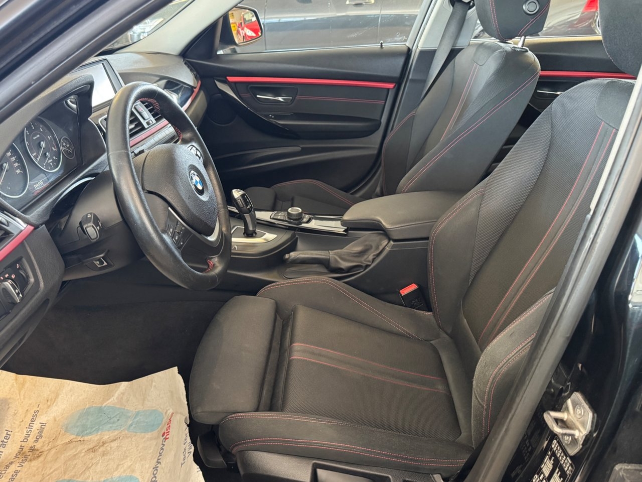 BMW 318 2016, bild 5/6