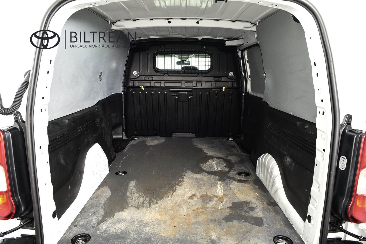 Toyota Proace City 2023, photo 7/10