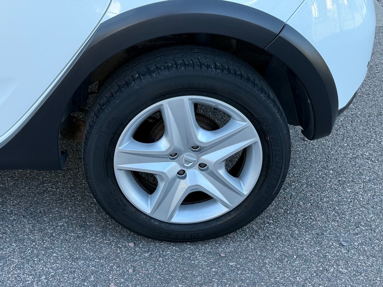 Dacia Sandero Stepway 2015, bild 7/20