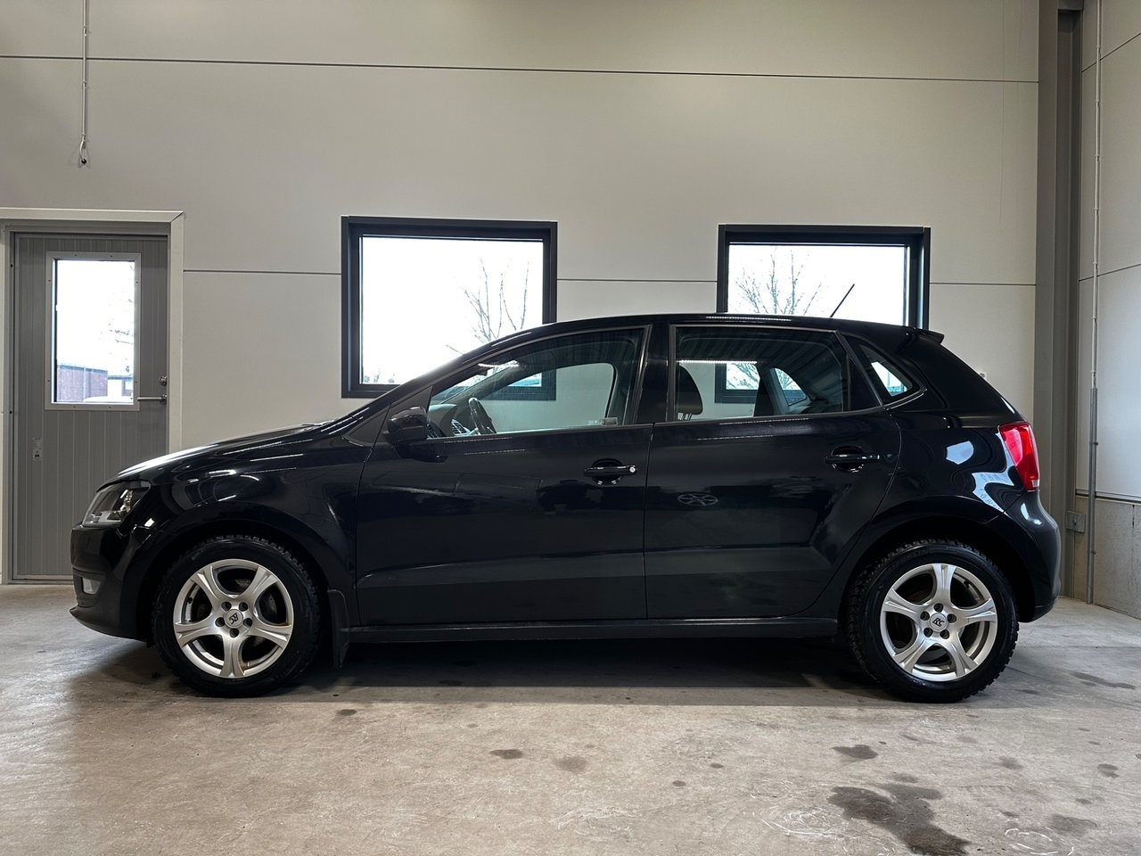 Volkswagen Polo 5-dörrar 1.4 MPI 2011, kuva 3/10
