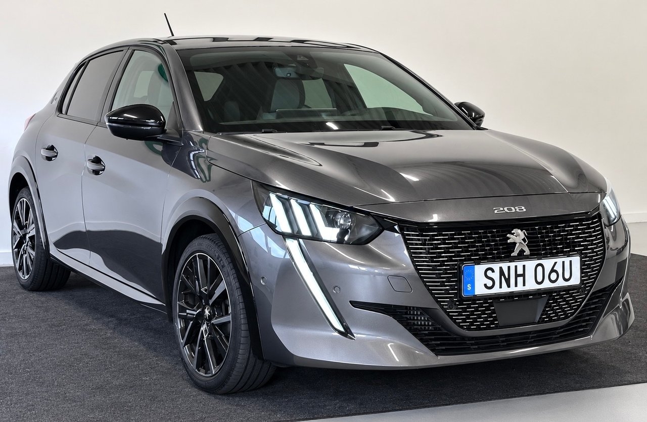 Peugeot 208 1.2 PureTech 130 EAT GT 2021, kuva 3/10