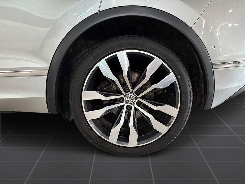 Volkswagen Tiguan 2020, bild 6/18