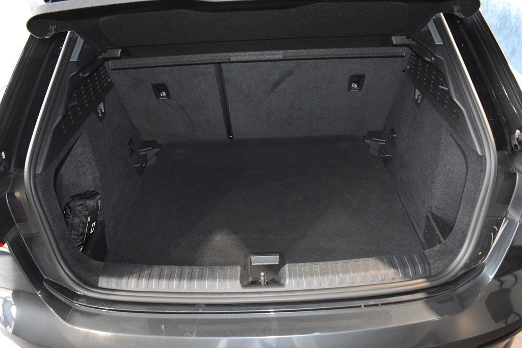 Audi A3 2023, bild 6/7