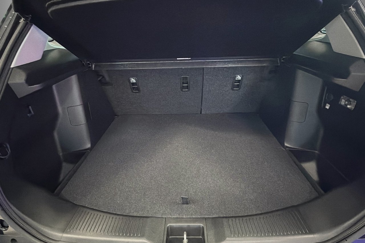 Suzuki S-Cross 1.4T AUT Hybrid Select MC 2026, bild 6/7