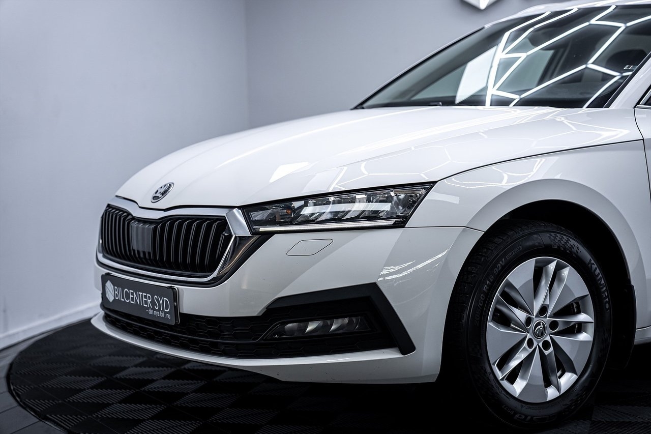 Skoda Octavia Kombi 1.0 TSI 2021, bild 2/10