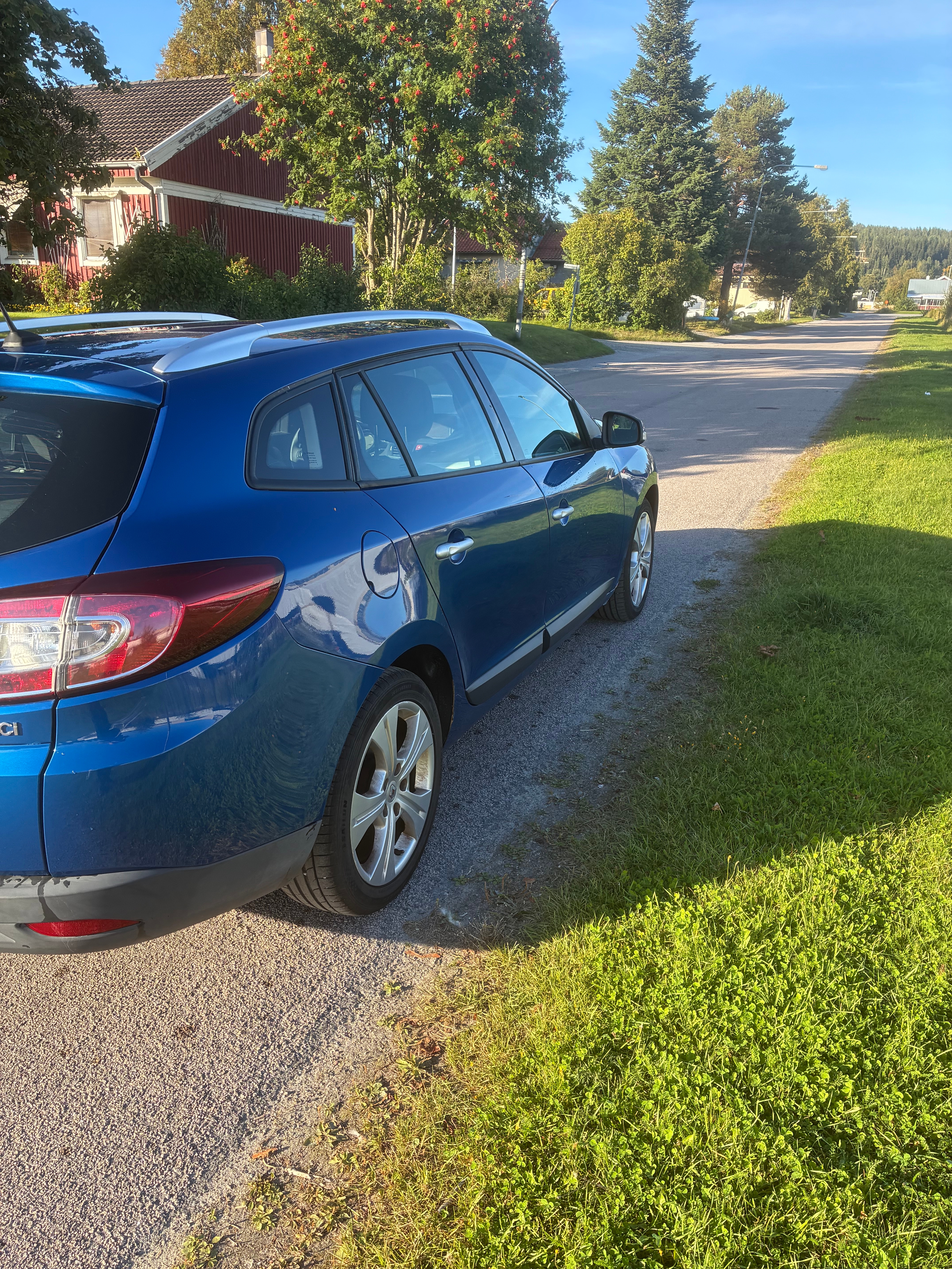Renault Megane 2011, bild 4/5